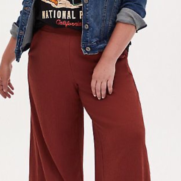 torrid Pants - Torrid Textured Rib Pull-On Wide Leg Crop Pant Size 5X